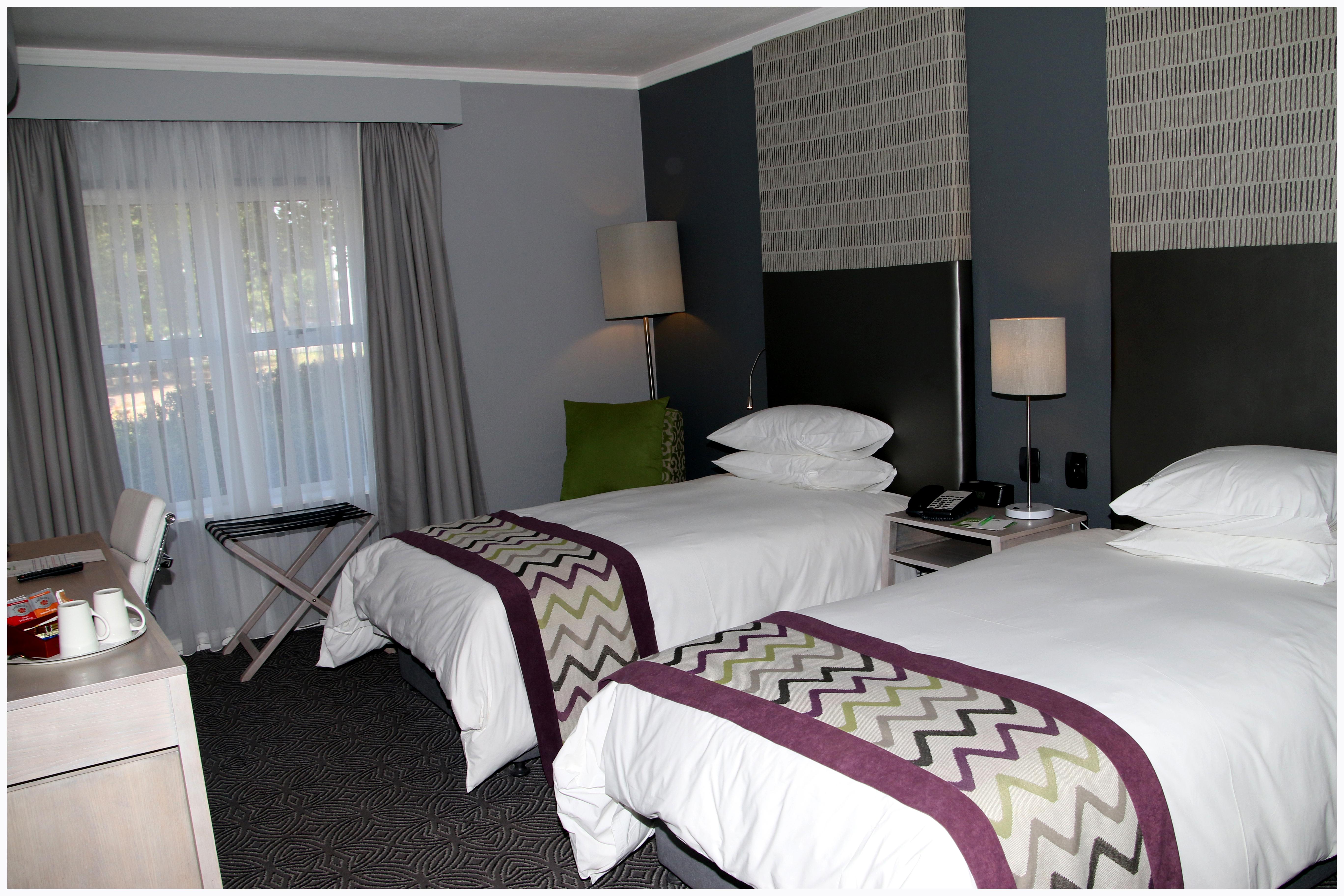 Holiday Inn Johannesburg Airport By Ihg Kempton Park Exterior photo